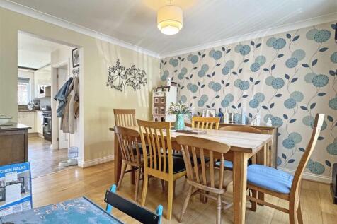 Dining Room.jpg