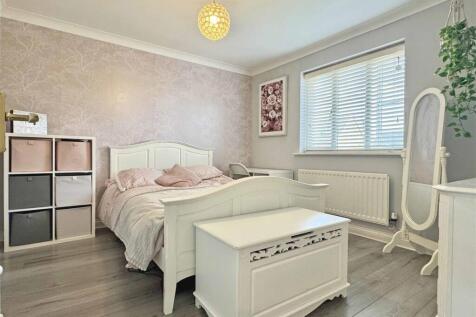 Bedroom 2.jpg