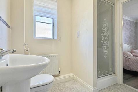 J&amp;J Shower Room.jpg