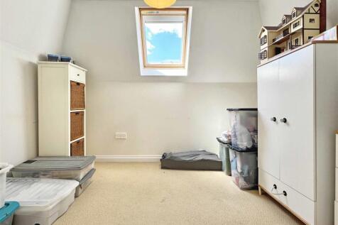 Bedroom 7.jpg