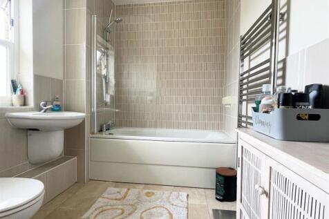 bath1.jpg