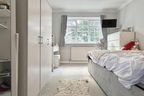 Bedroom 2.jpg