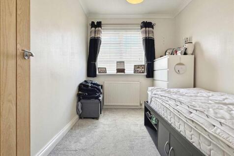 Bedroom 4.jpg