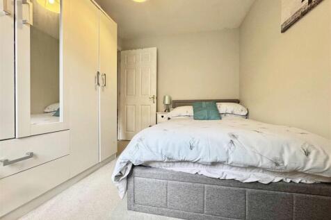 Bedroom 2.jpg