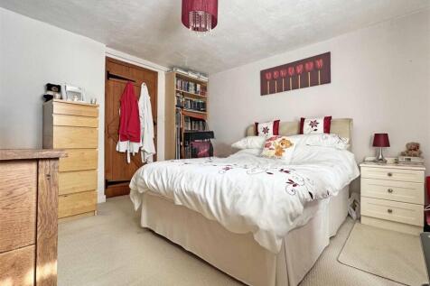 Master Bedroom.jpg