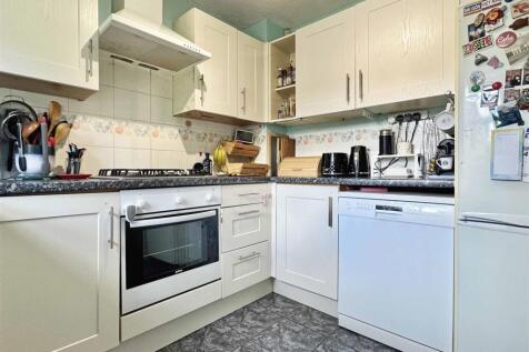 Kitchen c.jpg