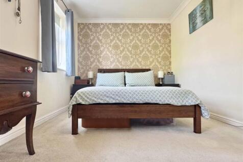 Master Bedroom.jpg