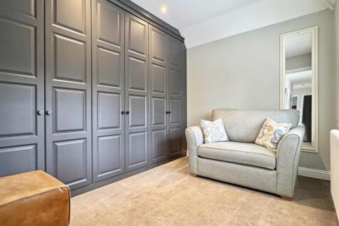 Bedroom 4.jpg