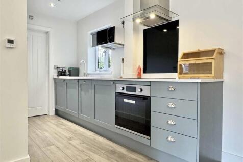 Annex Kitchen.jpg