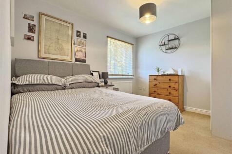 Bedroom 4.jpg