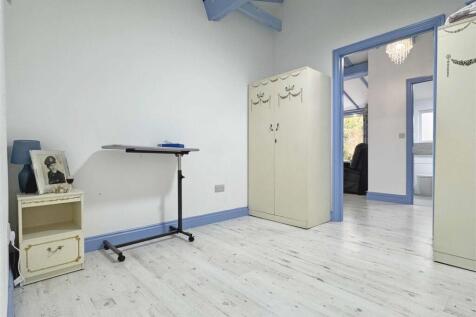 Annex Bedroom.jpg
