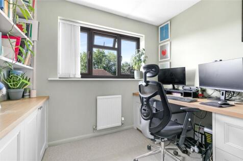 Bedroom 6/Study