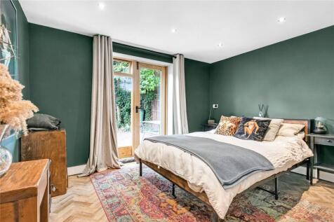 Bedroom 4/Reception
