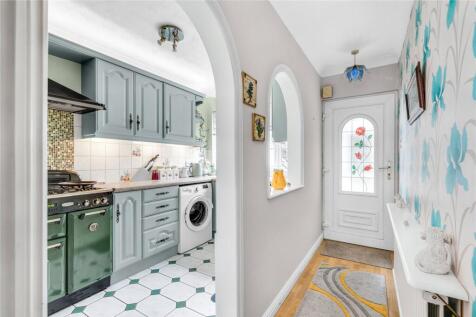 Hallway/Kitchen