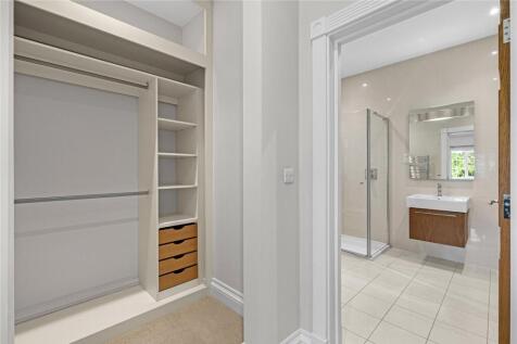 Wardrobe and Ensuite
