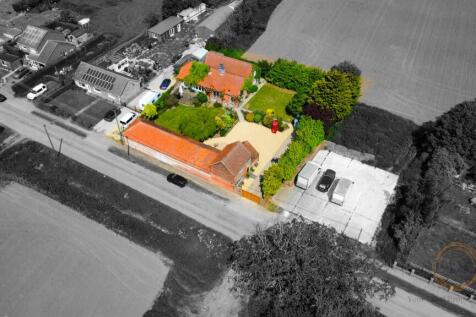 couhc house and barns -30.jpg