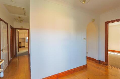 whiteacre-01.jpg