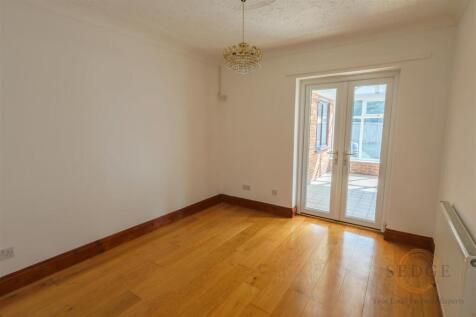 whiteacre-05.jpg