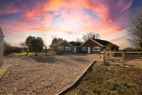 holly lodge -06.jpg