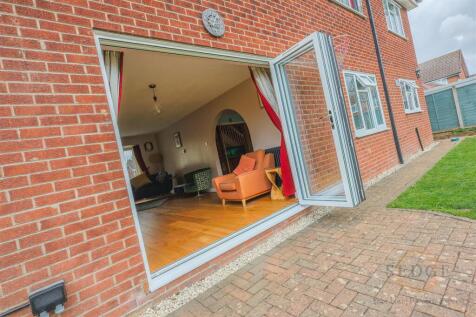 13 meadway -19.jpg