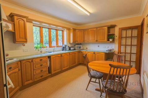 lumely lodge -12.jpg
