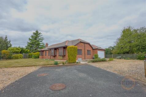 lumely lodge -21.jpg