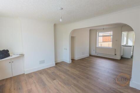 33 frieston-01.jpg