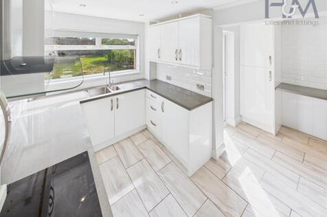 Kitchen/Utility Room