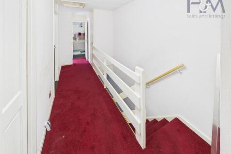 CAM02804G0-PR0371-STILL020.jpg