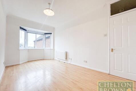 Living Room/Kitchen