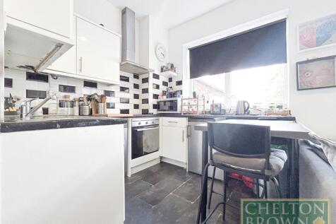 Living Room/Kitchen