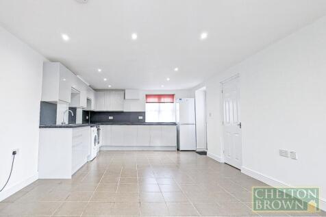 Lounge/Kitchen