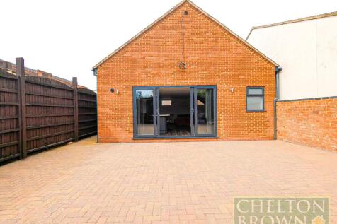Rear Courtyard