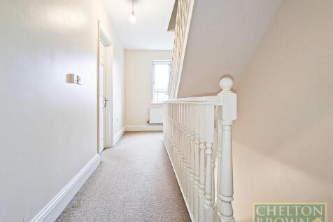 Landing 1st Floor