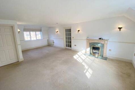 The Sitting/Dining Room