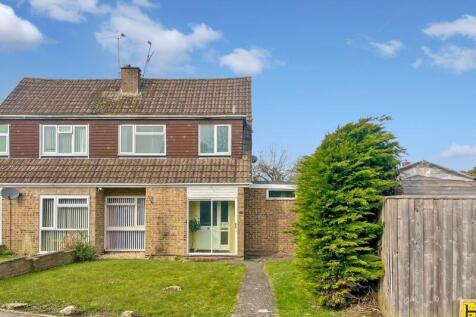11 Tennyson Close