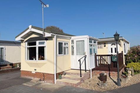 38 Whitfield Close