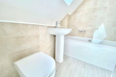 Bedroom Three En Suite
