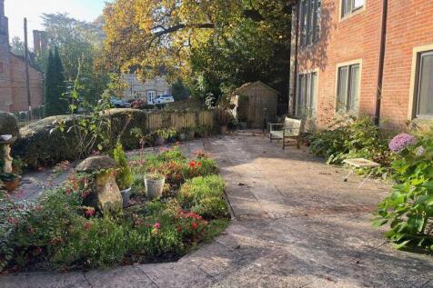 The Communal Garden Terrace