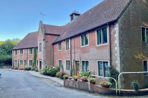 4 Waldron Court