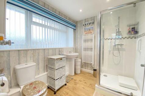 The En-Suite Shower Room