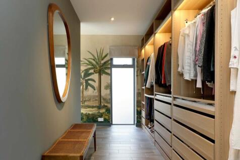 Dressing Area