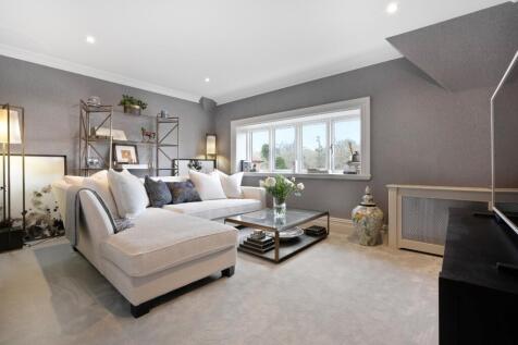 Bedroom/Family Room