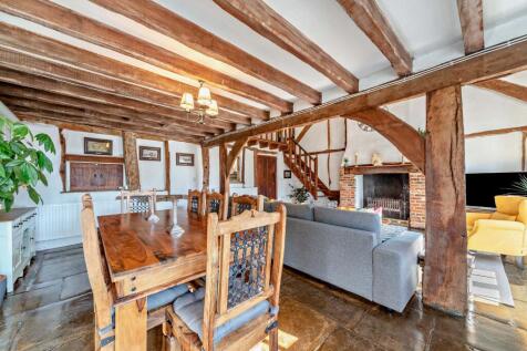 Sitting/Dining Room