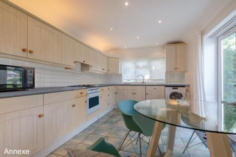 Annexe Kitchen