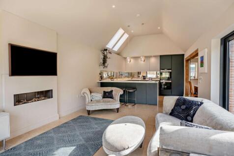 Sitting Room/Kitchen