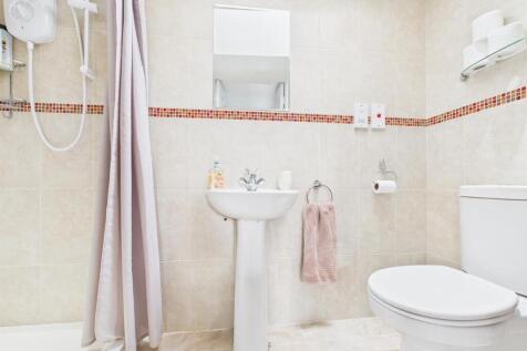 En-Suite 2