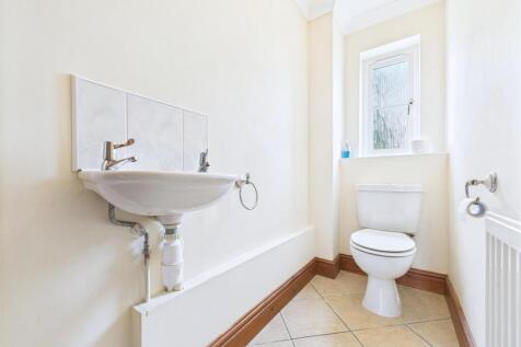 Cloakroom/WC