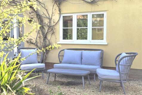 Sitting Area