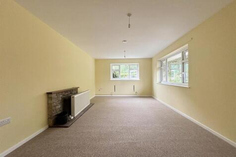 Living Room.JPEG
